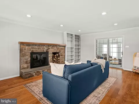 Living - 608 Brainerd Pl, Exton, PA 19341 photo 3 of 3