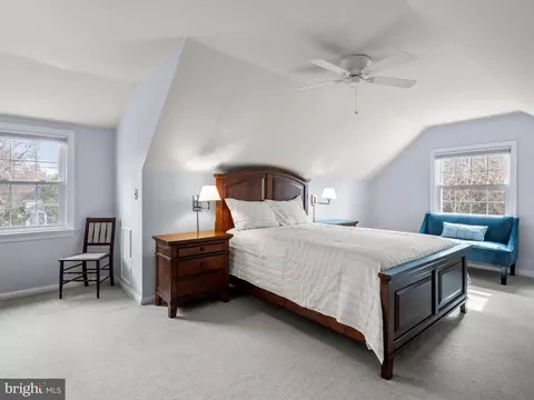 Bedroom - 125 Clover Hill Ln, Wayne, PA 19087 photo 5 of 6