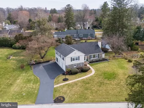 View/Area - 125 Clover Hill Ln, Wayne, PA 19087 photo 6 of 6