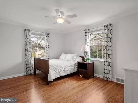 Bedroom - 125 Clover Hill Ln, Wayne, PA 19087 photo 3 of 6