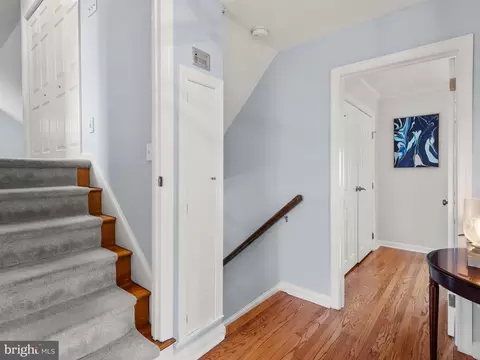 Entry Way - 125 Clover Hill Ln, Wayne, PA 19087 photo 3 of 3
