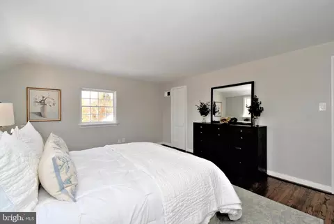 Bedroom - 457 School House Ln, Devon, PA 19333 photo 2 of 12
