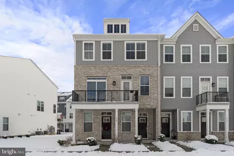 917 Anvil Ct, Phoenixville, PA 19460
