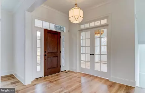 Entry Way - 104 Palmetto, Devon, PA 19333 photo 1 of 5