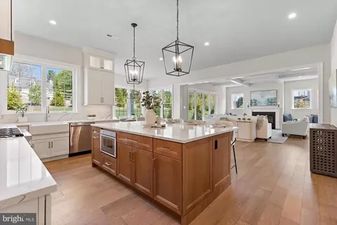 Kitchen - 104 Palmetto, Devon, PA 19333 photo 2 of 2