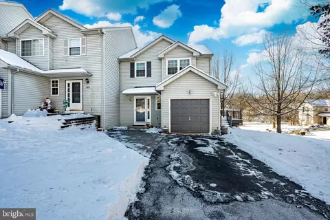 300 Revere Ct, Coatesville, PA 19320