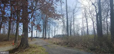727 Ewing Rd, Cochranville, PA 19330