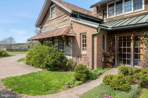 Exterior - 500 Bartram Rd, Kennett Square, PA 19348 photo 6 of 15