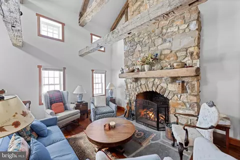 Living - 500 Bartram Rd, Kennett Square, PA 19348 photo 1 of 4