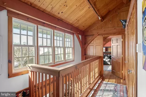 Entry Way - 500 Bartram Rd, Kennett Square, PA 19348 photo 9 of 11