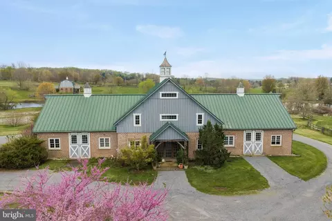 Exterior - 500 Bartram Rd, Kennett Square, PA 19348 photo 1 of 15