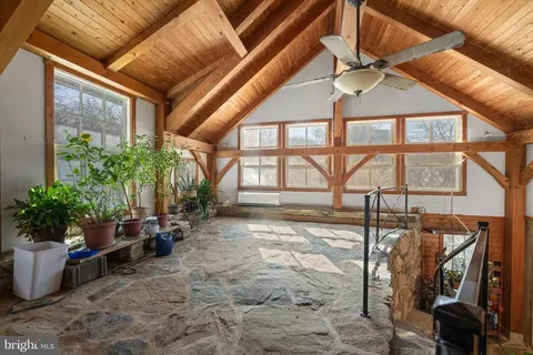 Entry Way - 500 Bartram Rd, Kennett Square, PA 19348 photo 7 of 11