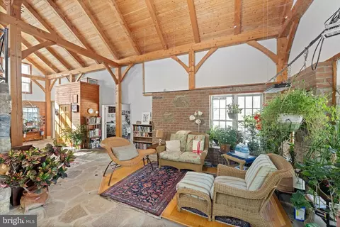 Living - 500 Bartram Rd, Kennett Square, PA 19348 photo 4 of 4