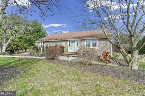 212 W Woodview Rd, West Grove, PA 19390