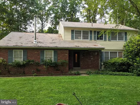 11 N Sugartown Rd, Malvern, PA 19355