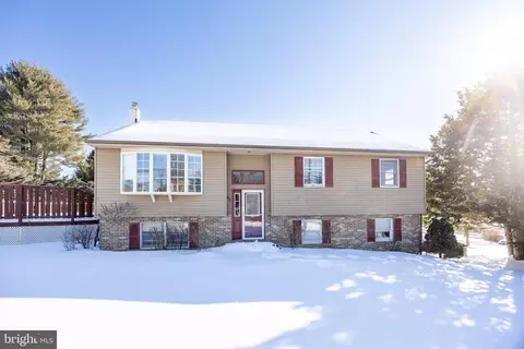 45 Wagner Ln, Coatesville, PA 19320