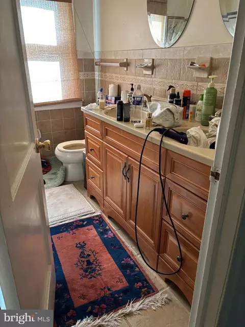 Bath - 728 Northbrook Rd, Kennett Square, PA 19348 photo 2 of 2