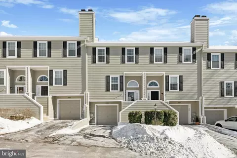 3703 Columbia Court Way #3703, Newtown Square, PA 19073