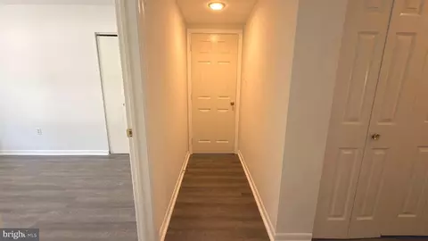 Entry Way - 143 Valley Stream Cir, Chesterbrook, PA 19087 photo 1 of 8