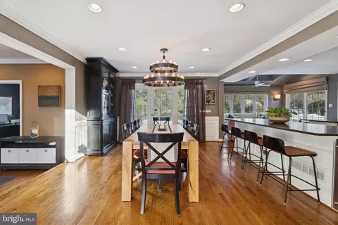 825 Springbank Ln, Wayne, PA 19087 photo 4