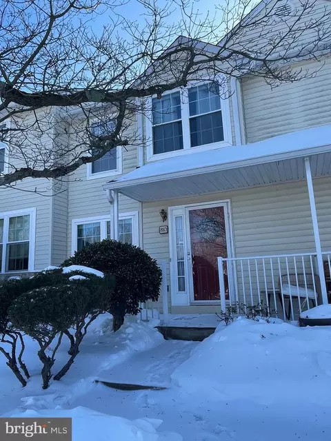 810 Amber Ln, West Chester, PA 19382