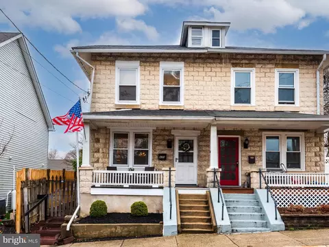 420 Dayton St, Phoenixville, PA 19460