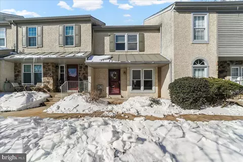 2107 Eton Ct #2107, West Chester, PA 19382