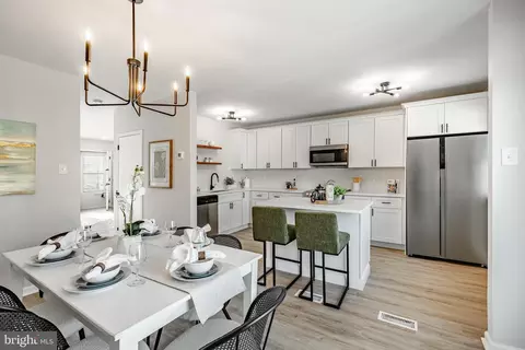 61 Pennsylvania Ave, Phoenixville, PA 19460