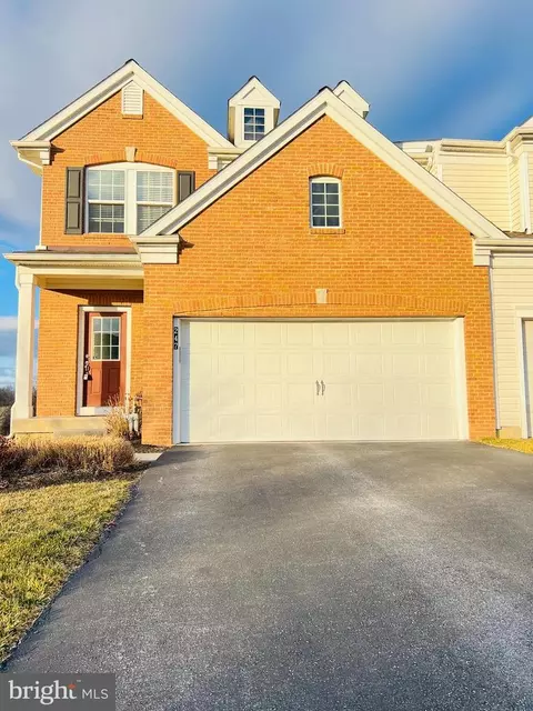 247 Sills Ln, Downingtown, PA 19335