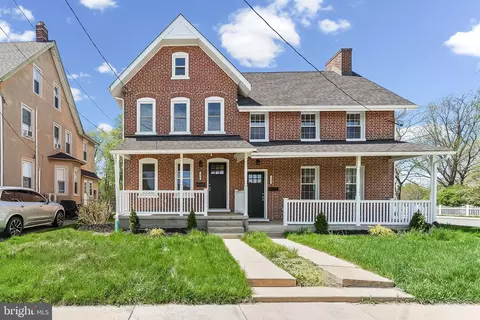 234 S 5th St, Oxford, PA 19363