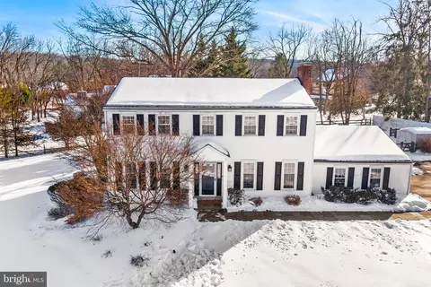 340 Coldstream Dr, Berwyn, PA 19312