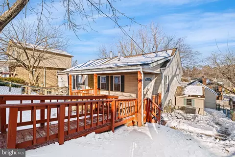 255 Prospect Ave #B, Downingtown, PA 19335