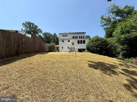 Exterior - 116 Spring Rd, Malvern, PA 19355 photo 2 of 3
