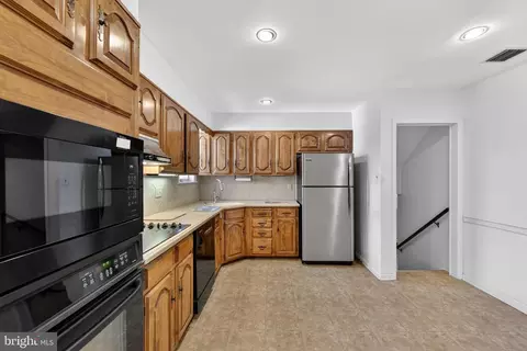 Kitchen - 116 Spring Rd, Malvern, PA 19355 photo 1 of 2
