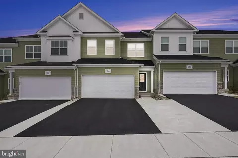 104 Vienna Blvd, Glenmoore, PA 19343