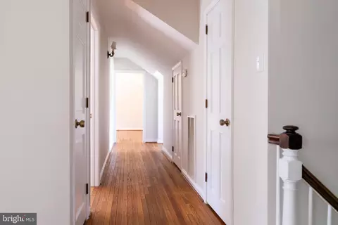 Entry Way - 650 Timber Ln, Devon, PA 19333 photo 5 of 5