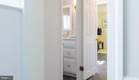 Entry Way - 650 Timber Ln, Devon, PA 19333 photo 4 of 5