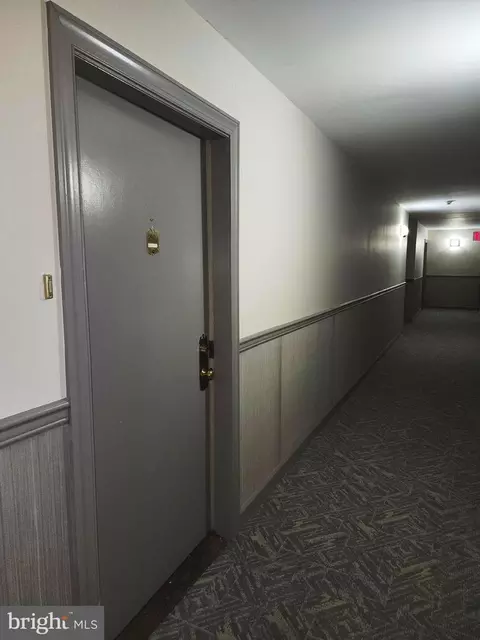 Entry Way - 42 Drummers Ln #42, Wayne, PA 19087 photo 2 of 3