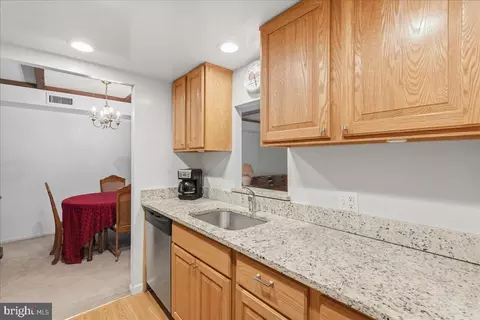 Kitchen - 137 Drummers Ln #137, Wayne, PA 19087 photo 2 of 2