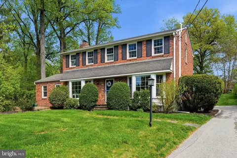 Exterior - 647 Fernfield Cir, Wayne, PA 19087 photo 6 of 6