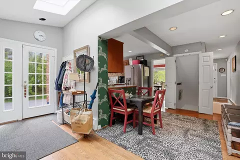 Entry Way - 647 Fernfield Cir, Wayne, PA 19087 photo 3 of 6