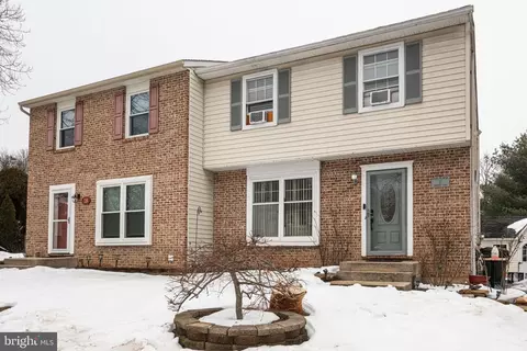 17 Courtney Ln, Thorndale, PA 19372