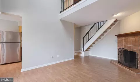Living - 1430 Washington Pl, Chesterbrook, PA 19087 photo 5 of 6