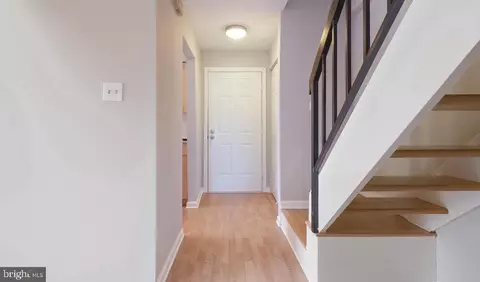 Entry Way - 1430 Washington Pl, Chesterbrook, PA 19087 photo 5 of 8