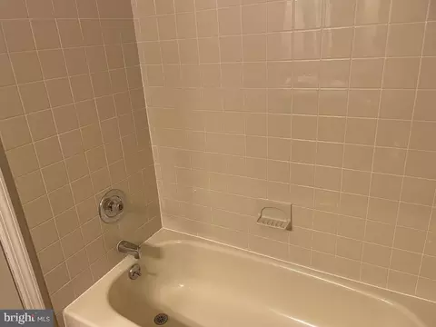 Bath - 1430 Washington Pl, Chesterbrook, PA 19087 photo 4 of 4