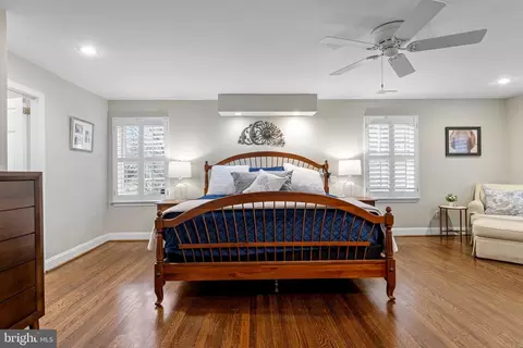 Bedroom - 152 Hunters Ln, Devon, PA 19333 photo 1 of 8