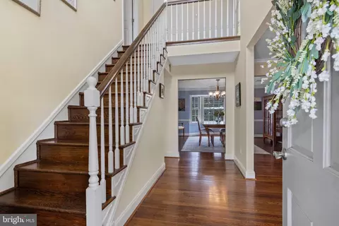 Entry Way - 152 Hunters Ln, Devon, PA 19333 photo 1 of 9