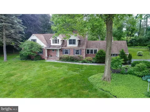 152 Hunters Ln, Devon, PA 19333