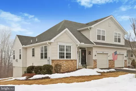 129 Haslan Ln, Coatesville, PA 19320