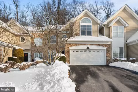 63 Sagewood Dr, Malvern, PA 19355